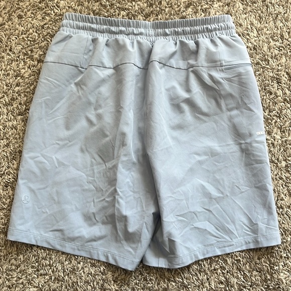 Lululemon Men Athletic Shorts with Liner Blue size Small - Picture 9 of 12